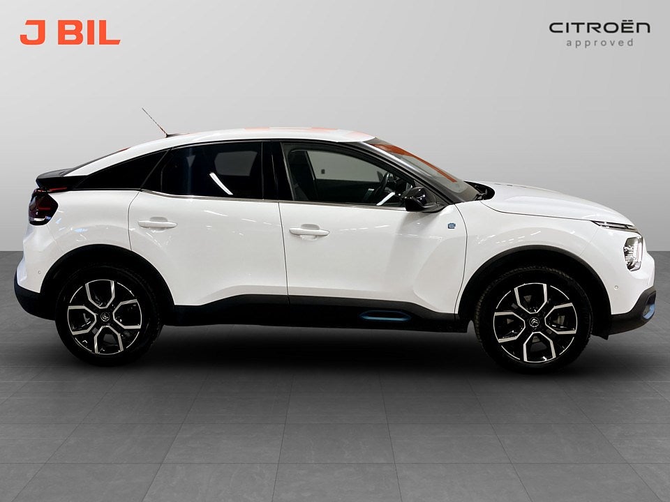 Bild på Citroën e-C4 Shine 50kWh 136hk Aut - B-KAMERA,CARPLAY,RATTVÄRME