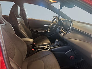 Toyota Corolla Hybrid e-CVT Executive Drag Kamera Mvärme Rattvärme S&V – bild 10