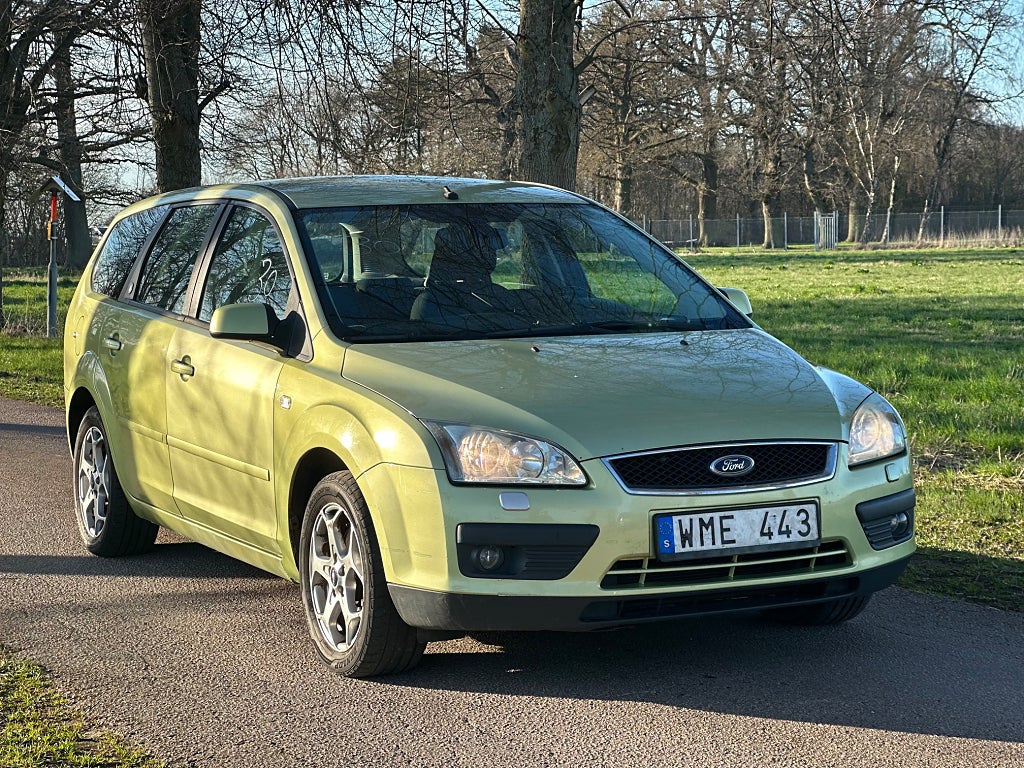 Ford Focus Kombi 2.0 Euro 4 Svensksåld, Dragkork 146hk 
