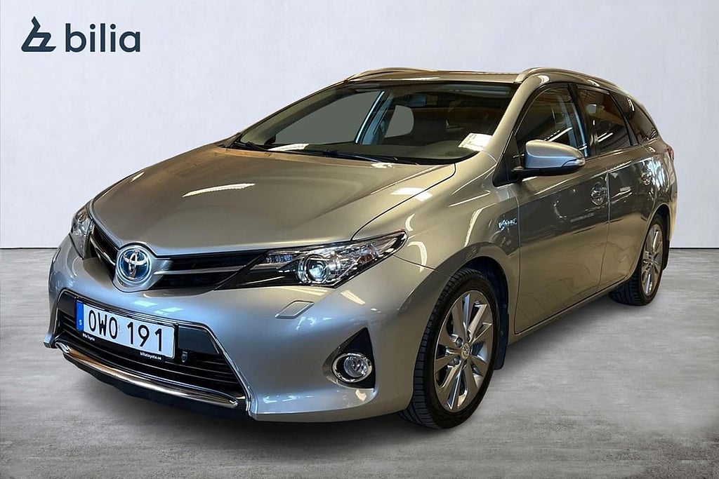 Toyota Auris 1.8 HYBRID TOURING SPORTS EDITION 50 MOTORVÄ...