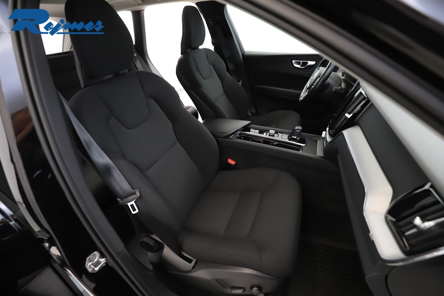 Volvo XC60 2021, kuva 6/49