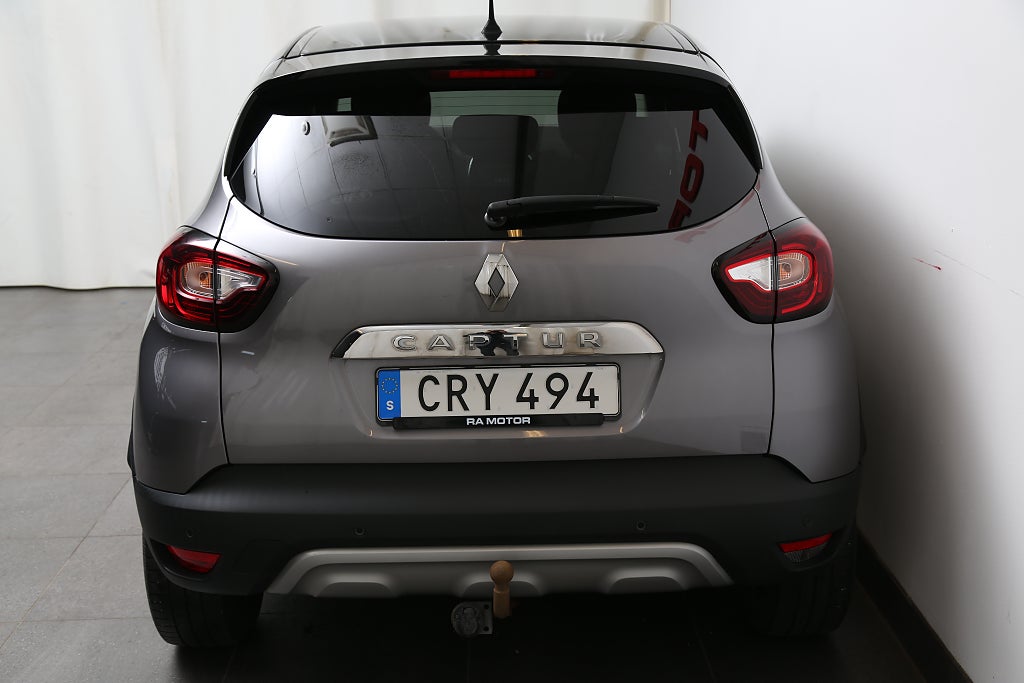 Renault Captur TCe 90hk Intens PDC Keyless Kamera Navi Dragkrok 2019