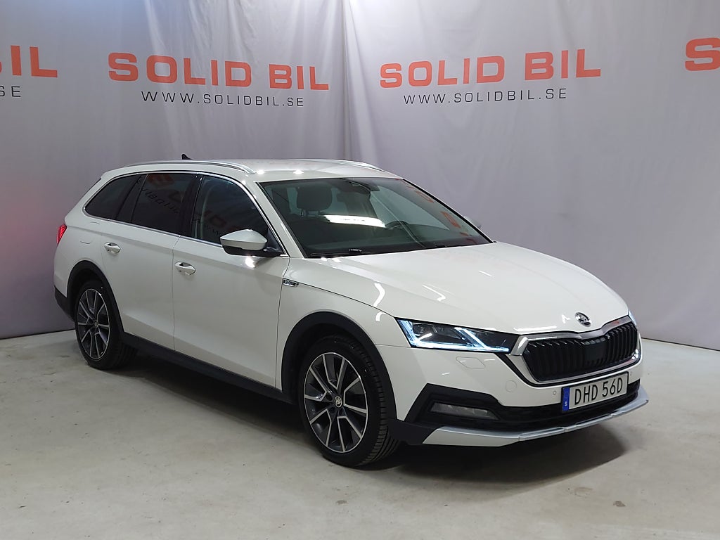 Skoda Octavia Scout 2.0 TDI 4x4 Aut D-värmare Drag V-däck