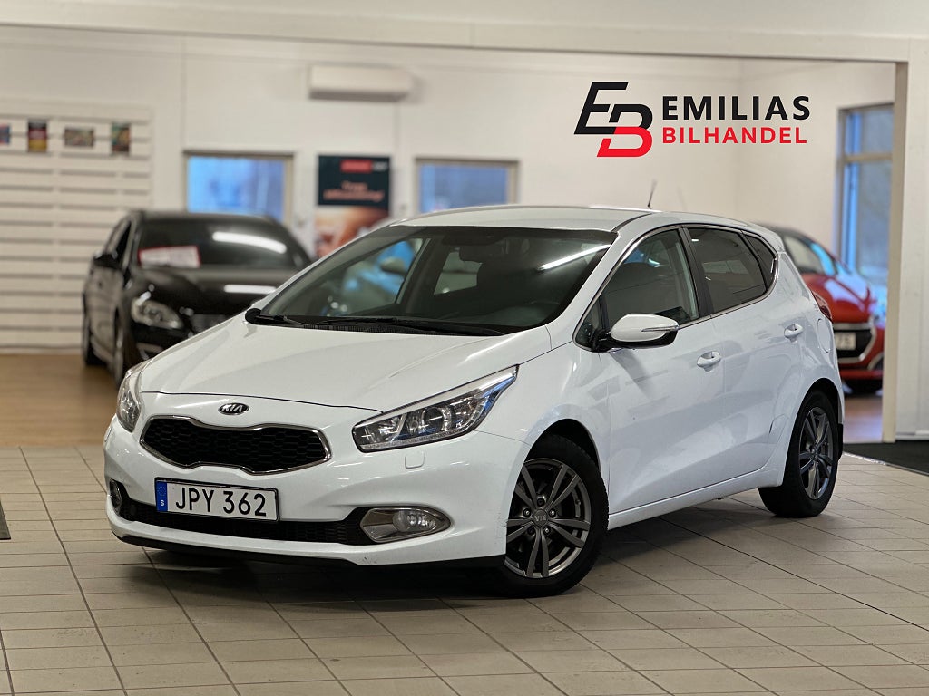 Kia Ceed cee'd 1.6 CRDi EX Comfort Bakkamera Navi 110hk