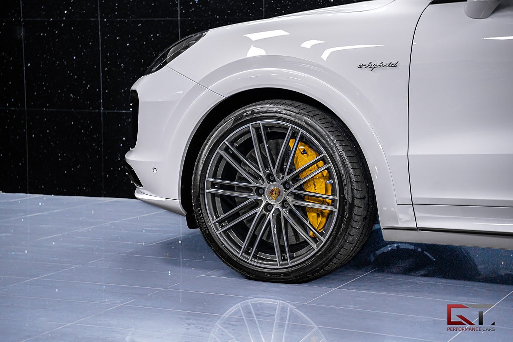 Porsche Cayenne Turbo S Coupé Turbo S E-Hyb MOMS SpDesign Keramiska Pano