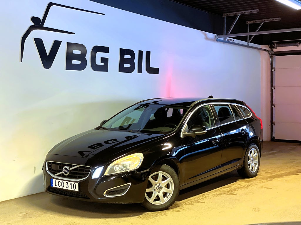 Volvo V60 D5 AWD Geartronic Momentum Drag Värmare BLIS
