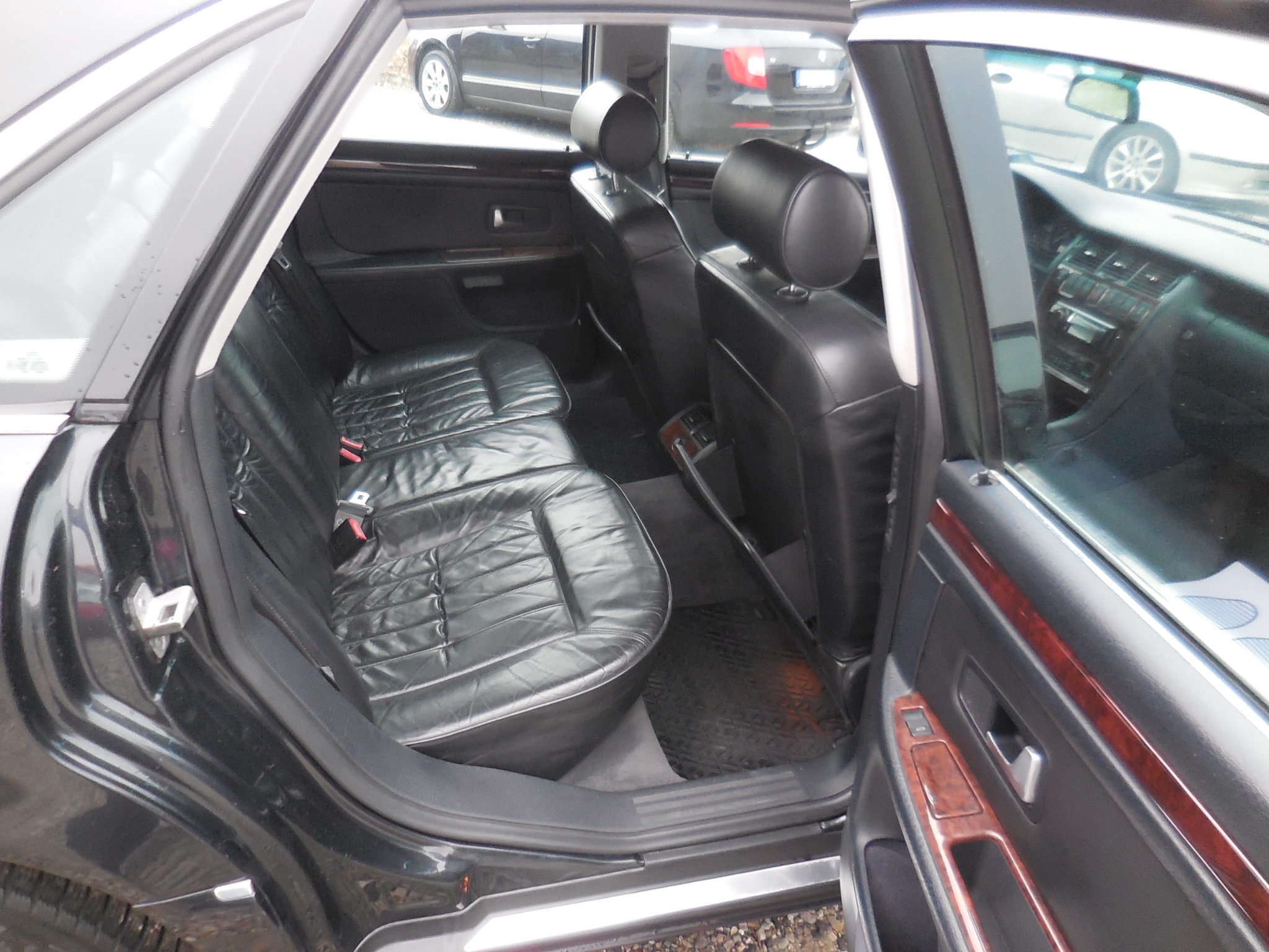 Audi A8 2.8 V6 Automat 193hk 1998, bild 5/34