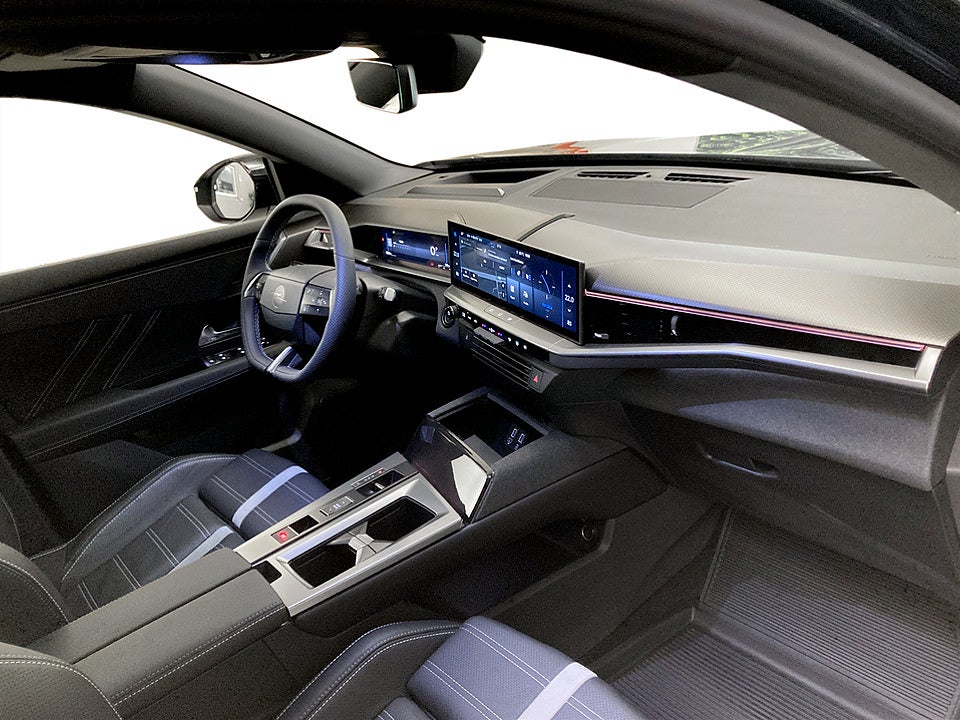 Bild på Opel Grandland ultimate Hybrid 145hk Aut PANO ELSTOL FOCAL