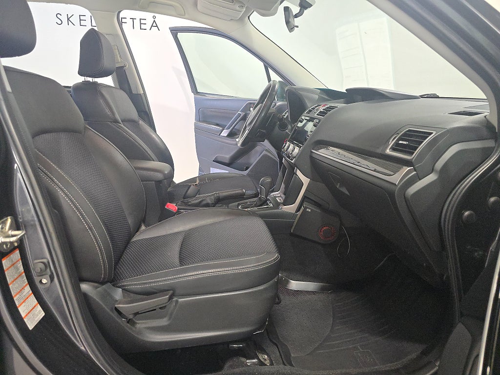 Subaru Forester 2.0 4WD | Vinterhjul, Dragkrok, Motorvärmare
