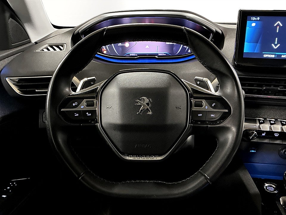 Bild på Peugeot 3008 Allure 1.2 PT 130hk Aut B-KAMERA CARPLAY