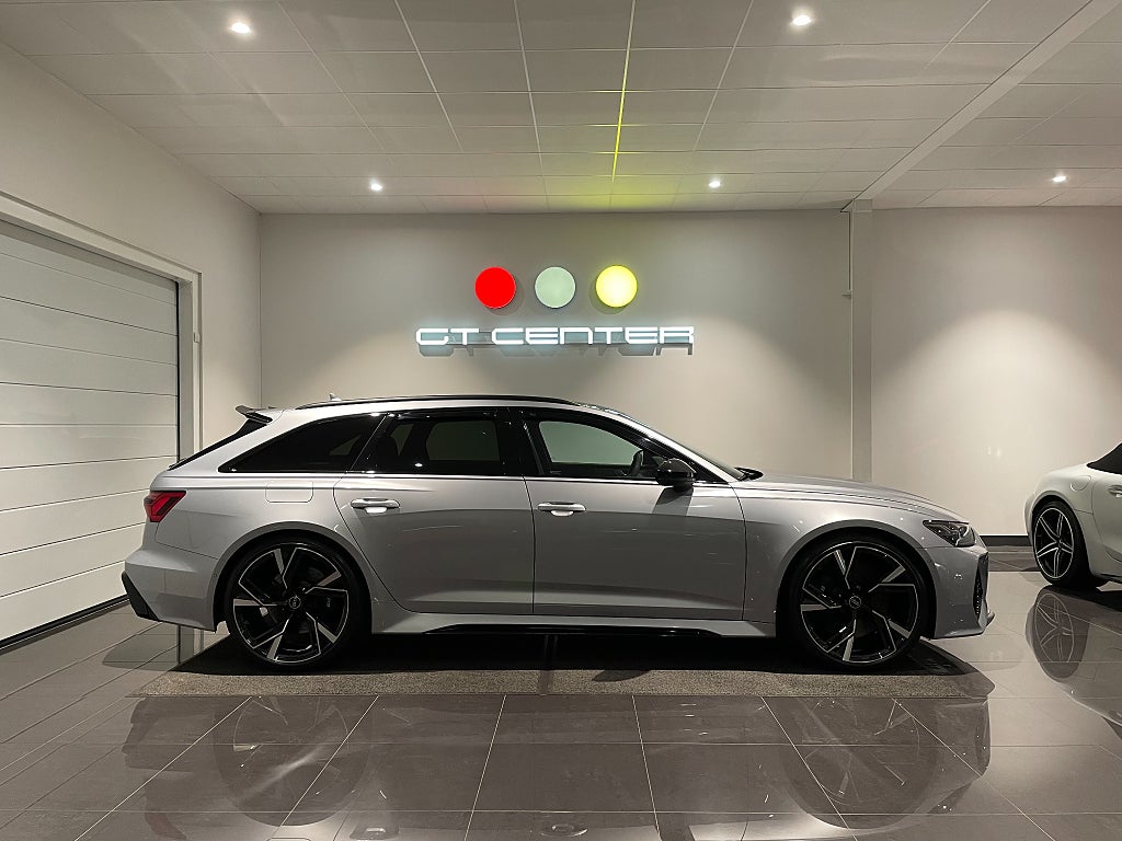 Audi RS6 2022 - miniatyr 2