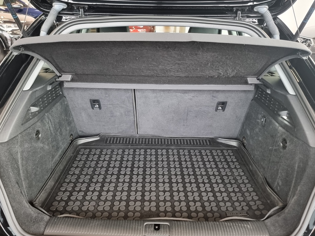 Audi A3 1.6 TDI 2018, photo 9/10
