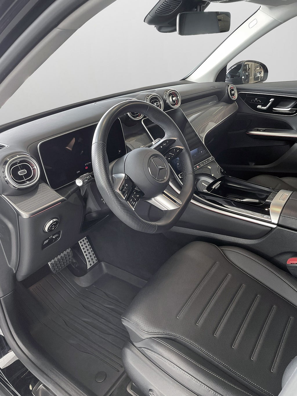 Mercedes-Benz GLC 2026 - miniatyr 10