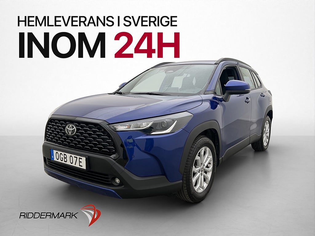 Toyota Corolla Cross Hybrid AWD-i MOMS Kamera Navi Rattvärme