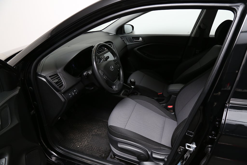 Hyundai i20 1,2 Premium CarPlay Kamera P-sensor Motorvärmare 2019