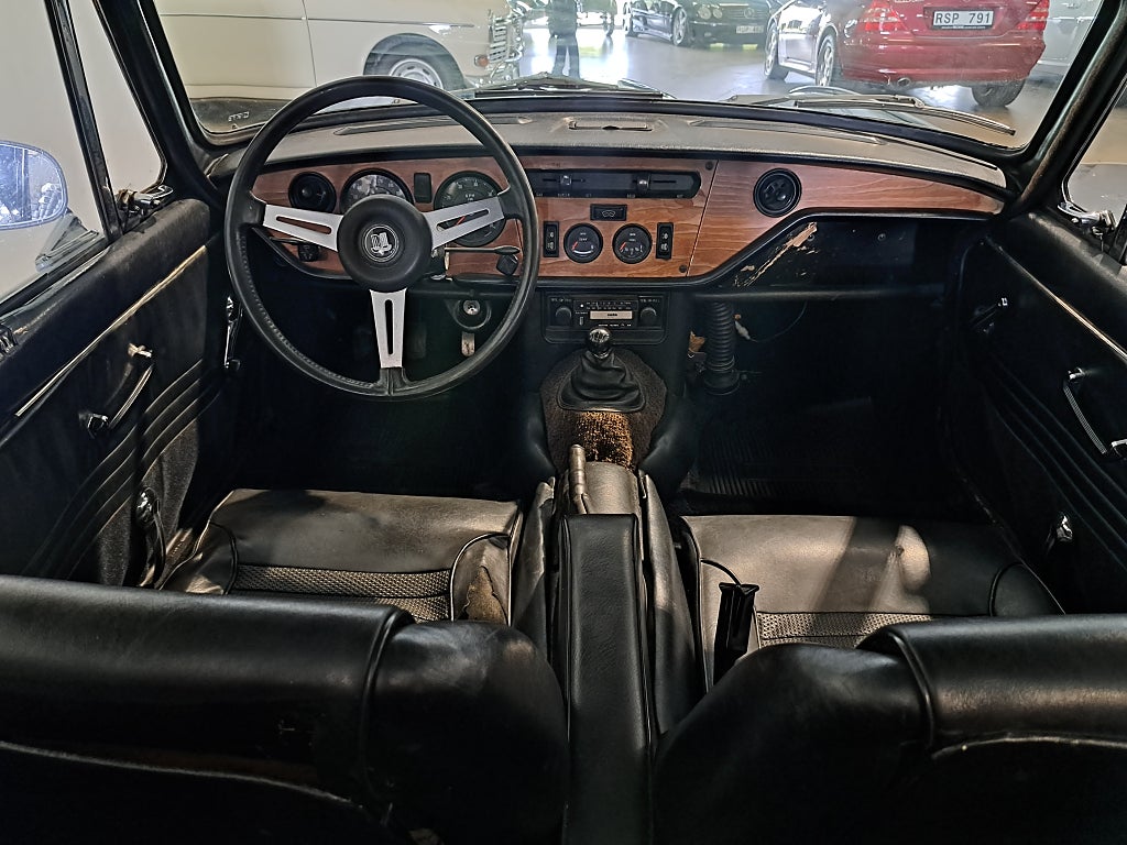 Triumph GT6 1970 - miniatyr 9