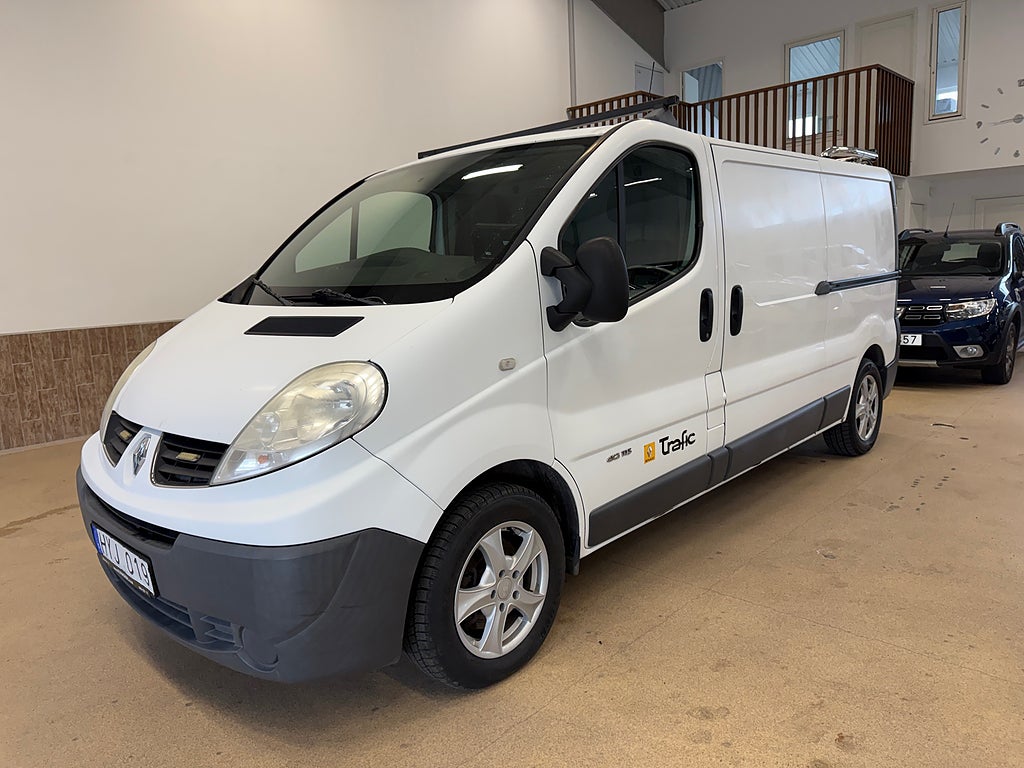 Renault trafic 2.9t 2.0 dCi/Dubbla skjutdörrar/Lång