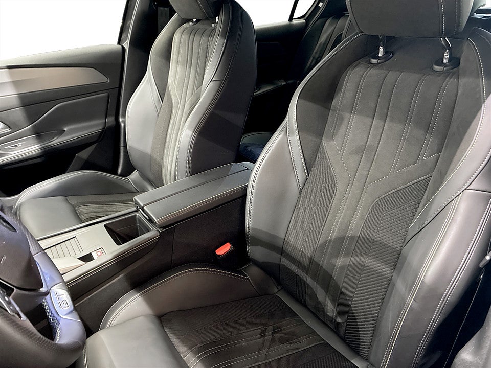Bild på Peugeot 308 5D GT 1.2 PT 130hk Aut B-KAMERA CARPLAY