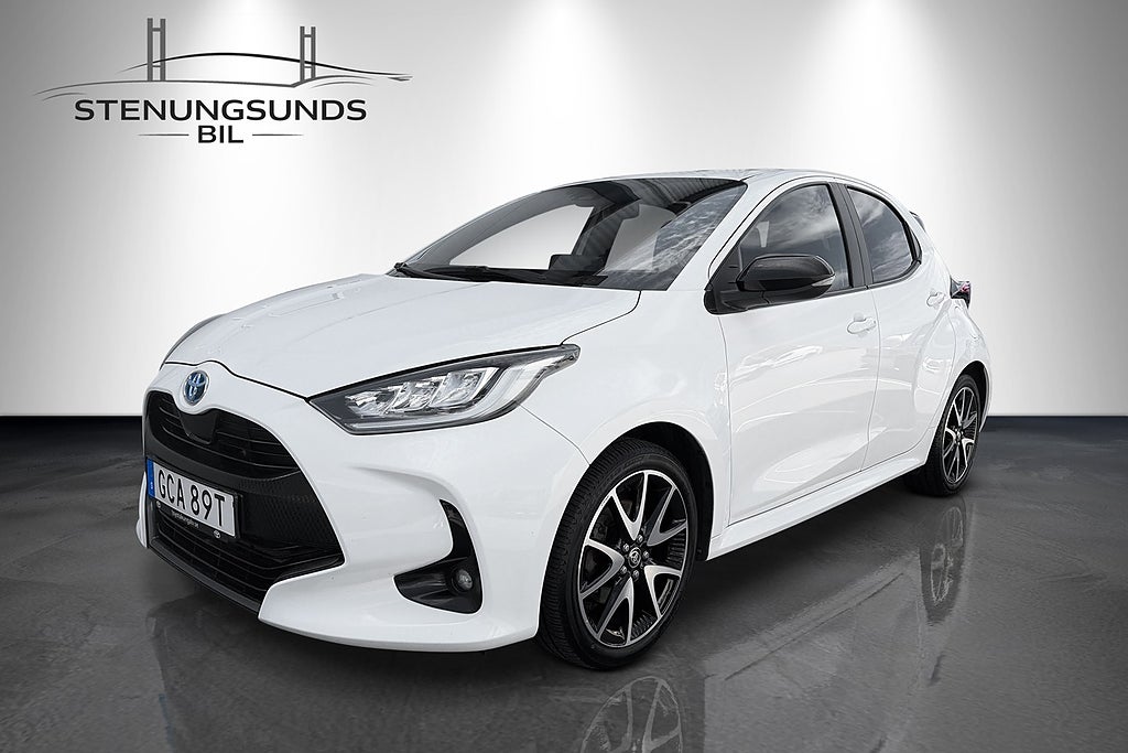 Toyota Yaris Hybrid CVT | Style | Backkamera | Delskinn | Välservad
