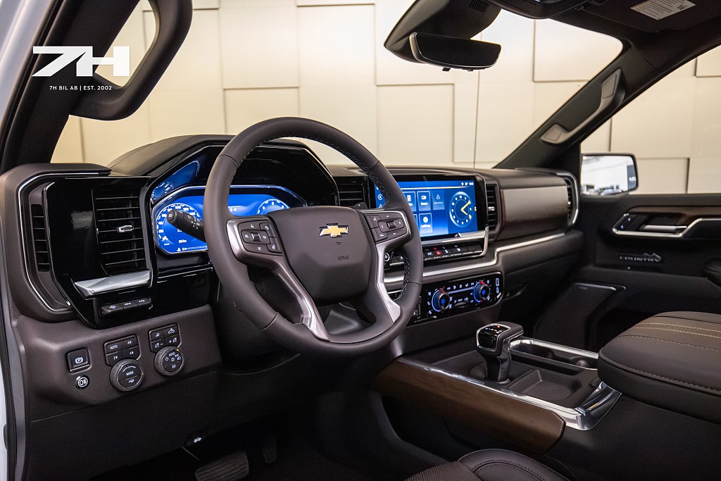 Chevrolet Silverado 1500 Crew Cab 3.0 Duramax D / 360° / Taklucka / BOSE®