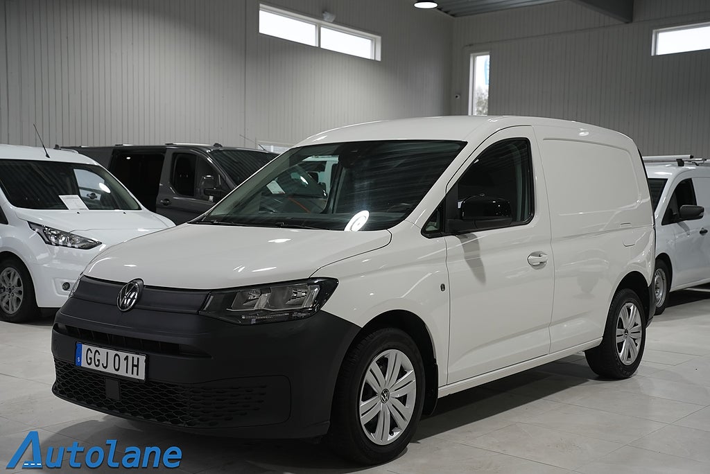 Volkswagen Caddy Cargo 2.0 TDI BMT Värmare,Dragkrok,Kamera,Carplay 122hk