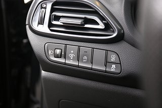Halvkombi Hyundai i30 12 av 23