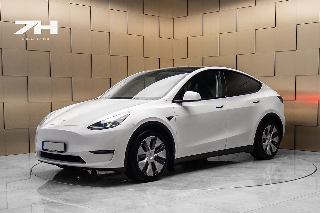 Tesla Model Y Long Range AWD 360° Pano / Autopilot / Moms