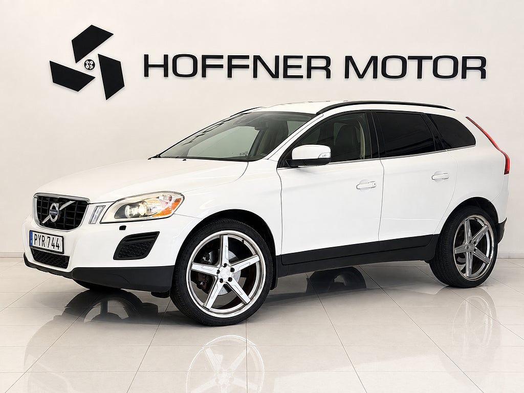 Volvo XC60 D4 Momentum ACC Bluetooth PDC 22tum R-Design 
