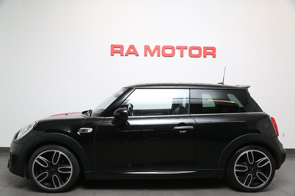 MINI Cooper S 192hk Automat 3-dörrars H/K Navi Läder Panorama 2015