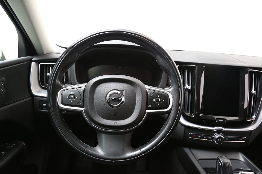 Volvo XC60 Recharge T6 AWD Inscription Expr Aut Pano Kamera Drag