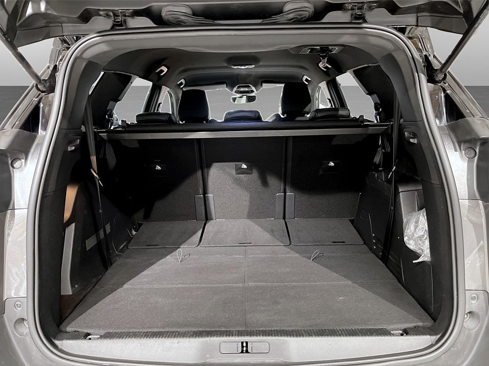 Bild på Peugeot 5008 GT 1.2 PT 130hk Aut 7-SITS B-KAMERA CARPLAY