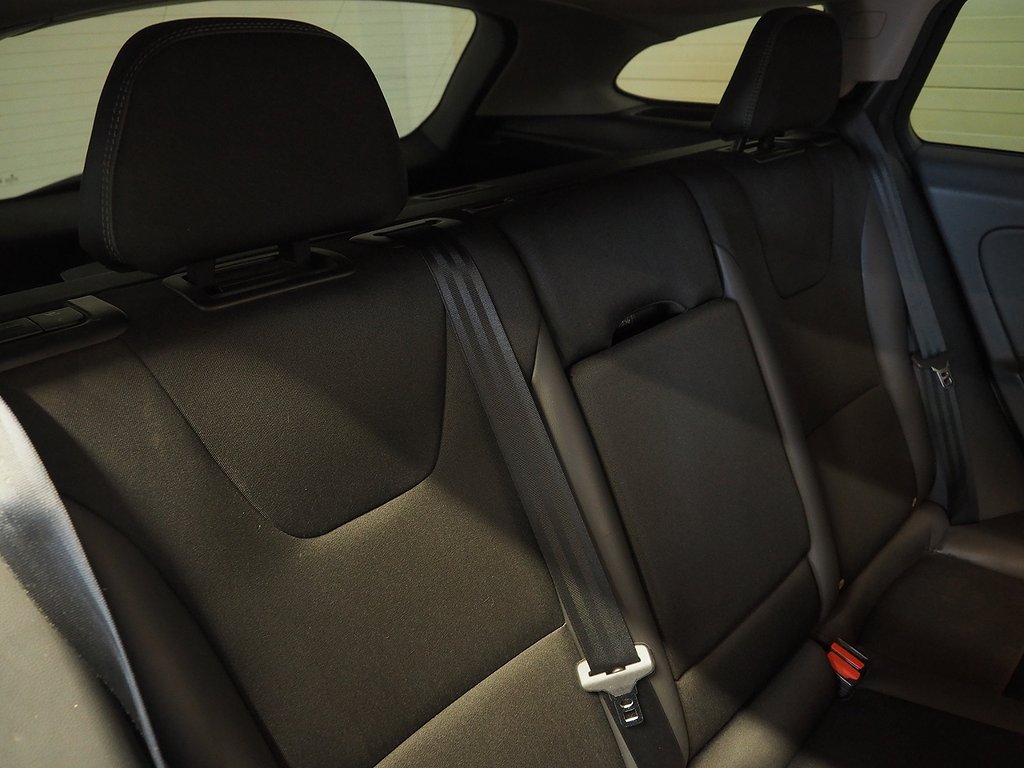 Volvo V60 D3 Geartronic Momentum | D-värm | Drag | Navi | 2017