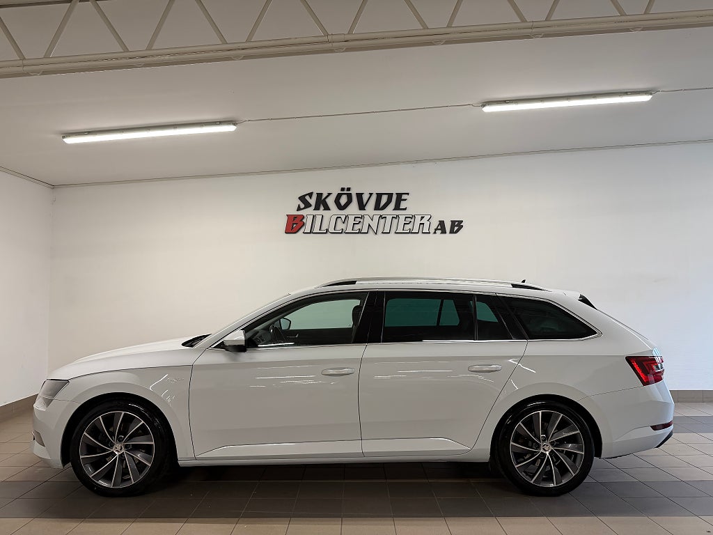 Skoda Superb Kombi 2.0 TDI 4x4/Laurin&Klement/Drag/Keyless/Skinn