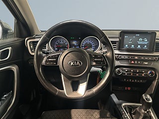 Kia Ceed Action Kamera Psens Mvärm Carplay Rattvärme S/V-hjul – bild 9