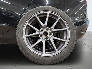 Tesla Model 3 Long Range AWD S&V-hjul/Autopilot 3/Premium ljud/Drag