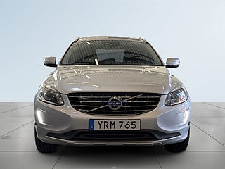 Volvo XC60 D4 AWD Geartronic Classic Summum S&V/Pano/Kamera/Dvärm – bild 2