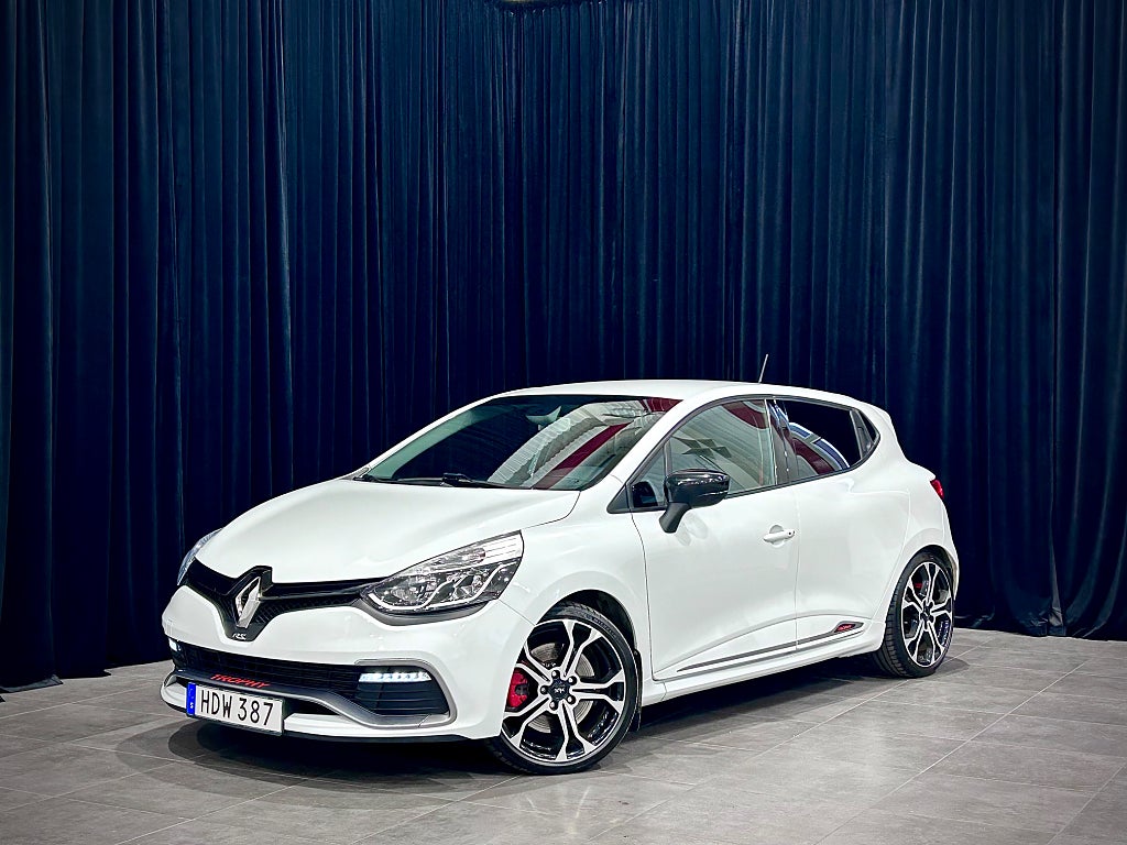 Renault Clio RS 220 Trophy 1.6 TCe SPORTDESIGN/AVGAS CUPCHASSI UNIK 