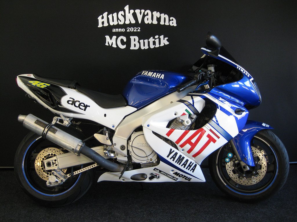 Yamaha YZF-1000R Thunderace 1.0 Rossi #46