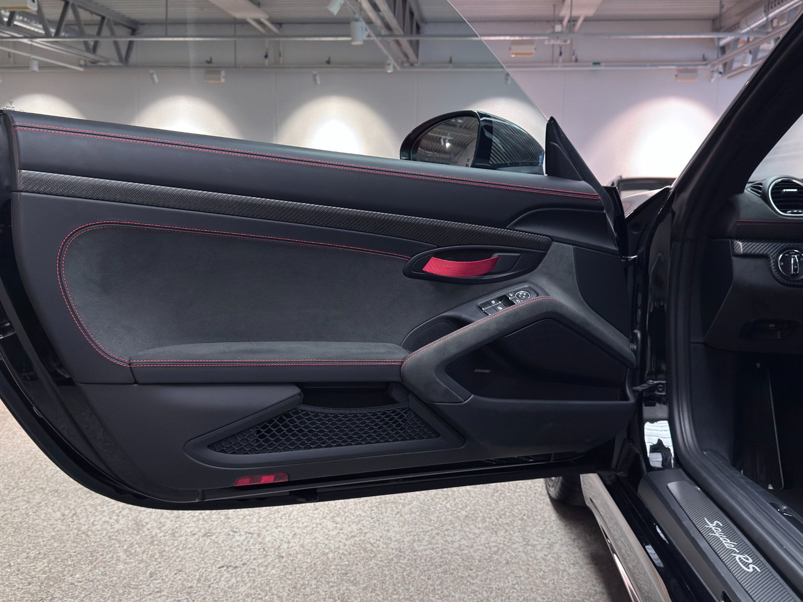 Porsche 718 Spyder RS 500hk | Weissach-paket | Se utrustning! 2024 - miniatyr 22