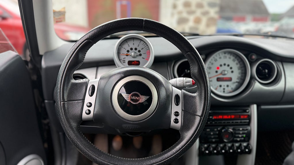 MINI Cooper Manual, 116hp, 2004