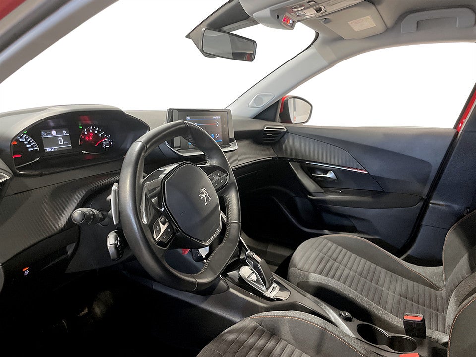 Bild på Peugeot 2008 Active 1.2 PT 130hk Aut B-KAMERA CARPLAY