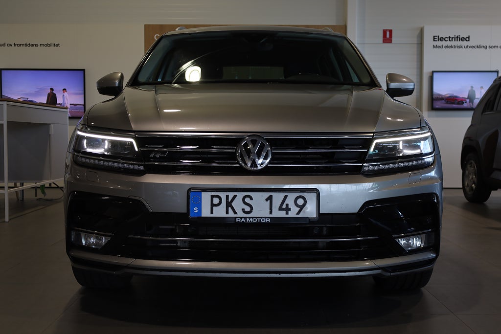Volkswagen Tiguan 2.0 TDI AUT 4Motion R-Line Massage Drag Värmare Kamera 2017