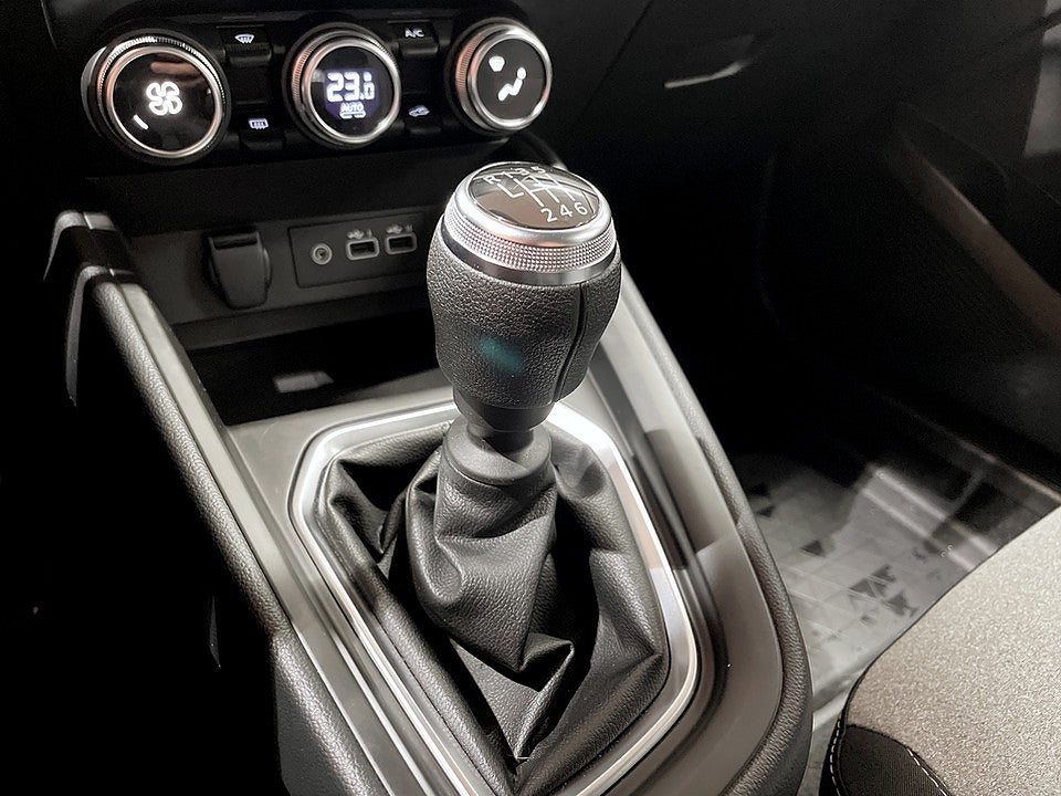 Bild på Mitsubishi Colt Colt Inite 5D 1.0 Turbo 90hk - B-KAMERA, CARPLAY