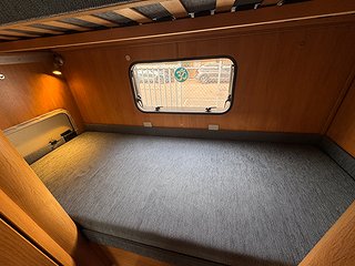 Husbil-alkov Hobby AK 670 KMC 12 av 22