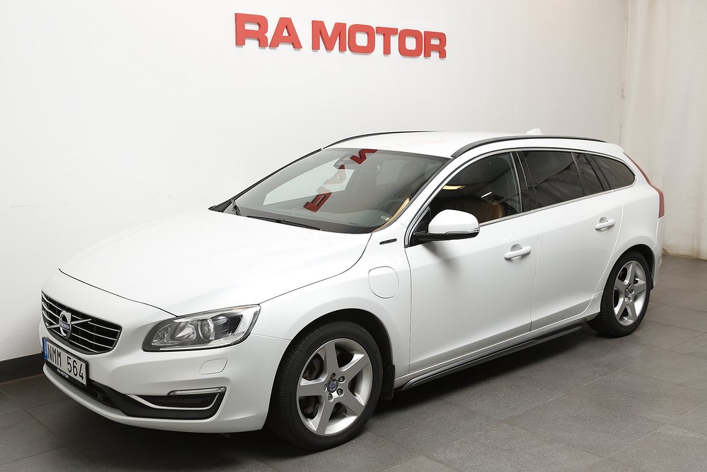 Volvo V60 D6 Plug-in Hybrid Momentum AWD Aut Skinn VOC Drag 2014