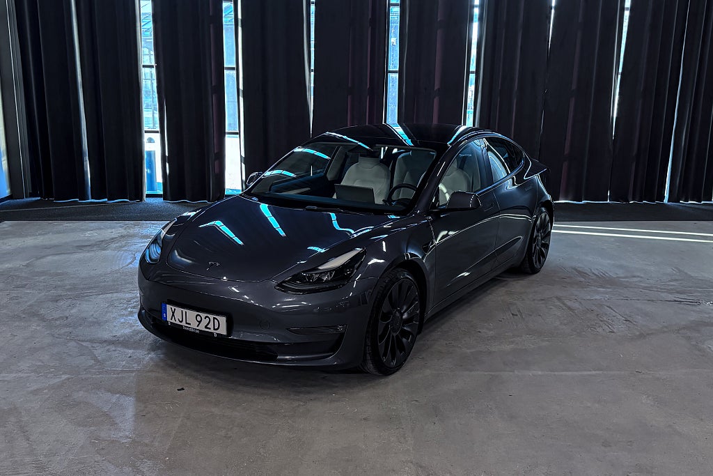 Tesla Model 3 Performance