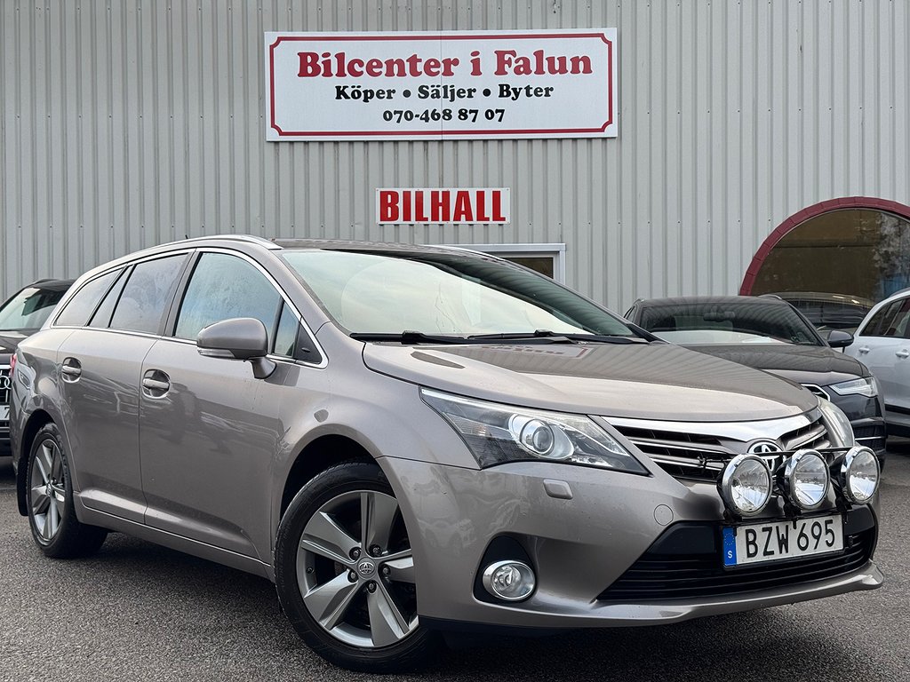 Toyota Avensis Kombi 1.8 Valvematic Edition 50 GPS 1 Ägare