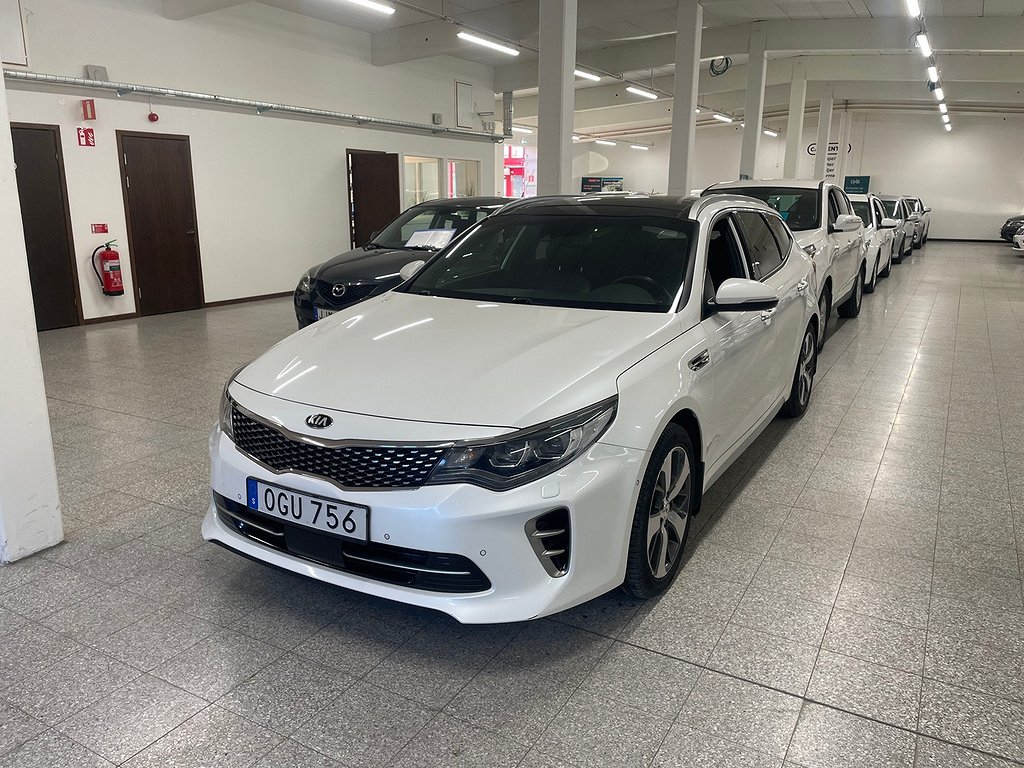 Kia Optima Sport Wagon 1.7 /GT-Line/Drag/Pano/Navi/B-kamera