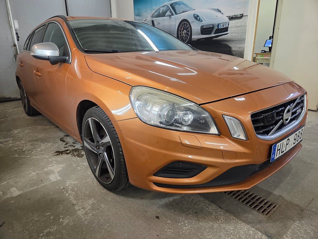 Volvo V60 T4 R-Design Euro 5 Superfin