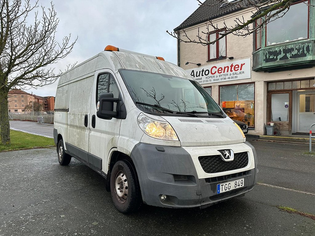 Peugeot Boxer Van 335 2.2 HDi